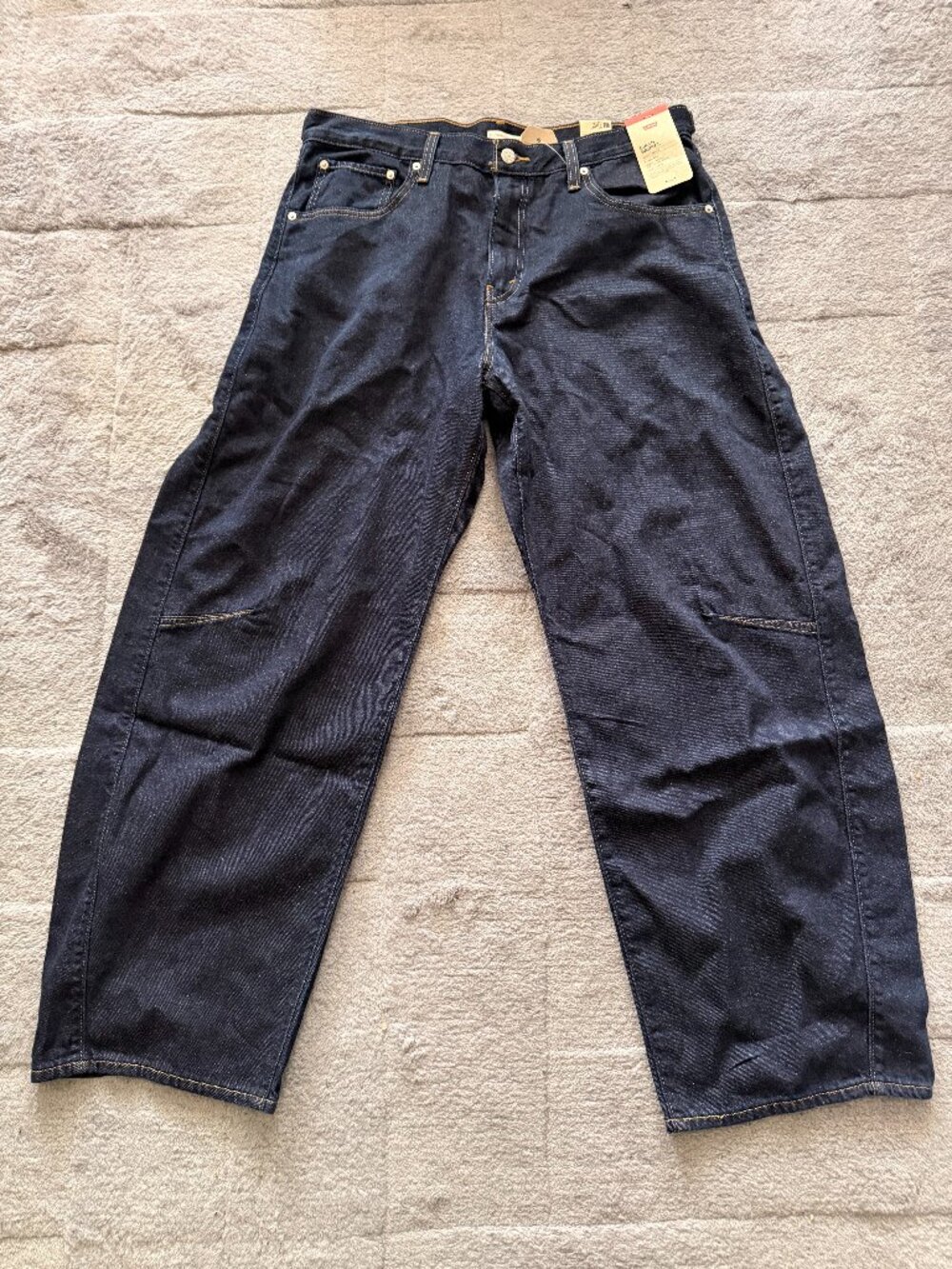 LEVIS - Cinch Barrel Women's Jeans - Size 33/31